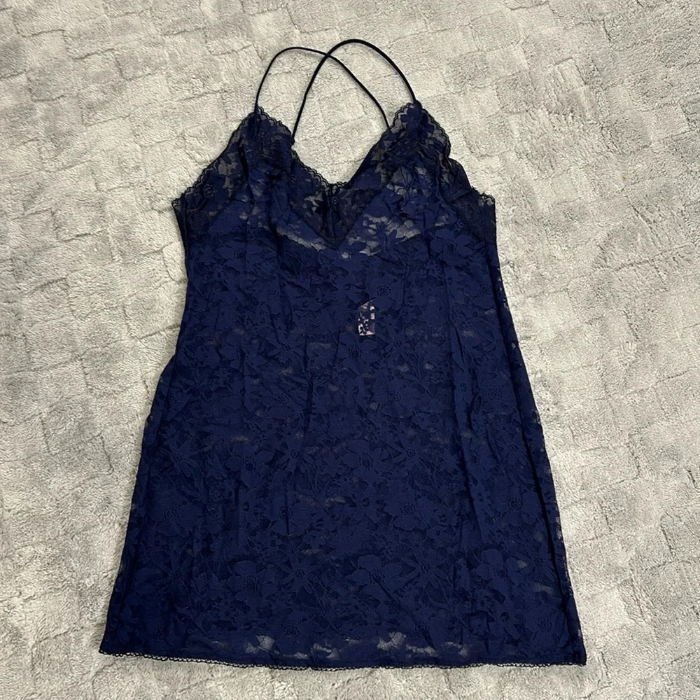 Victoria’s Secret Sexy Navy Blue Lace Slip Strappy Crossback Negligee / Sz Large